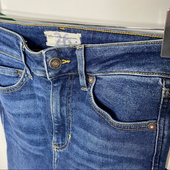 NEW We The Free Stretchy High Waist Jeans Size 26 - Picture 5 of 6